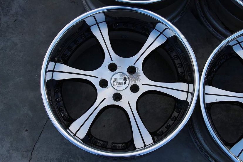 Leon Hardiritt Herzog Wheels | "18x9.5 ET +28 - Med Disk | Raw Polish - Image 4