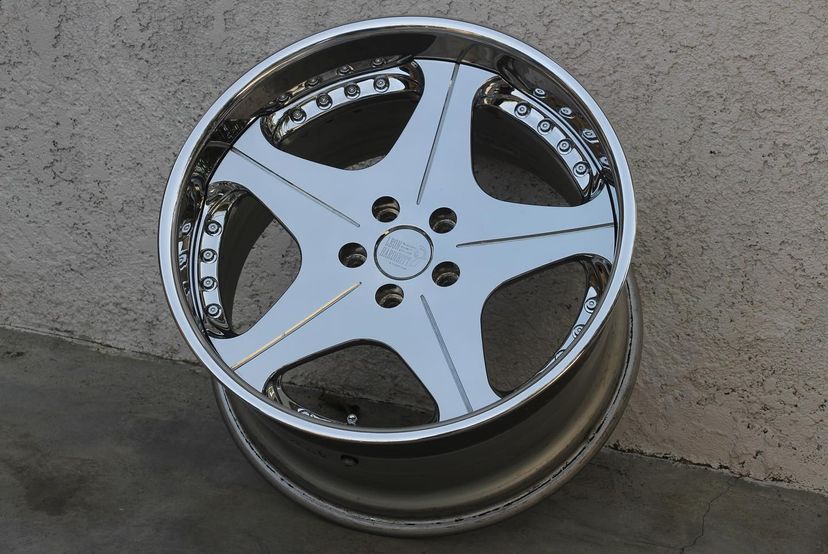 Leon Hardiritt Orden Wheels | "19x9.5 ET +32 - Hi Disk | Raw Chrome