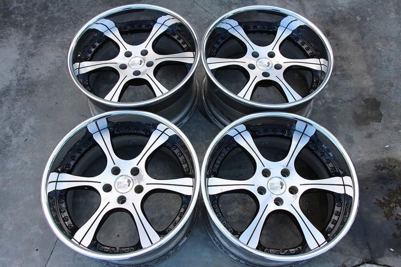 Leon Hardiritt Herzog Wheels | "18x9.5 ET +28 - Med Disk | Raw Polish