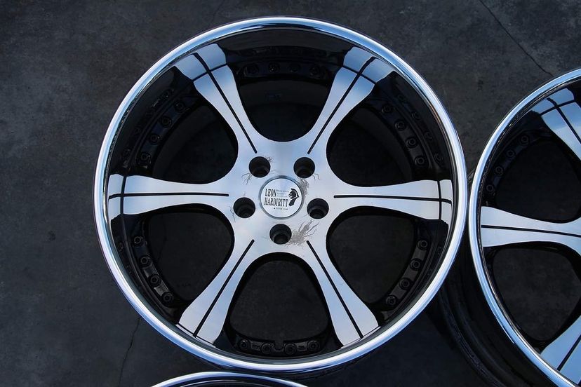 Leon Hardiritt Herzog Wheels | "18x9.5 ET +28 - Med Disk | Raw Polish - Image 2