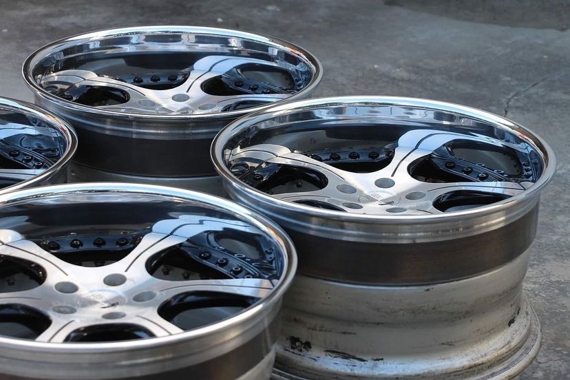 Leon Hardiritt Herzog Wheels | "18x9.5 ET +28 - Med Disk | Raw Polish - Image 9