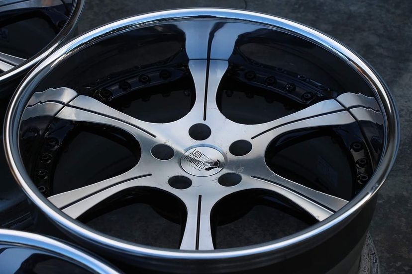 Leon Hardiritt Herzog Wheels | "18x9.5 ET +28 - Med Disk | Raw Polish - Image 6